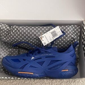 Adidas - Stella McCartney US size 8 women’s